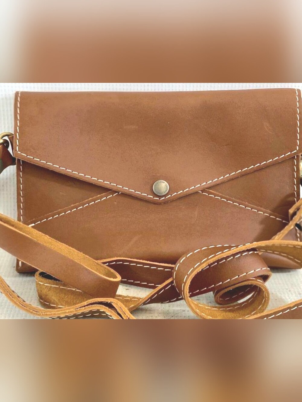 PORTLAND LEATHER GOODS Honey Tan Leather Crossbody Bag - Picture 4 of 4